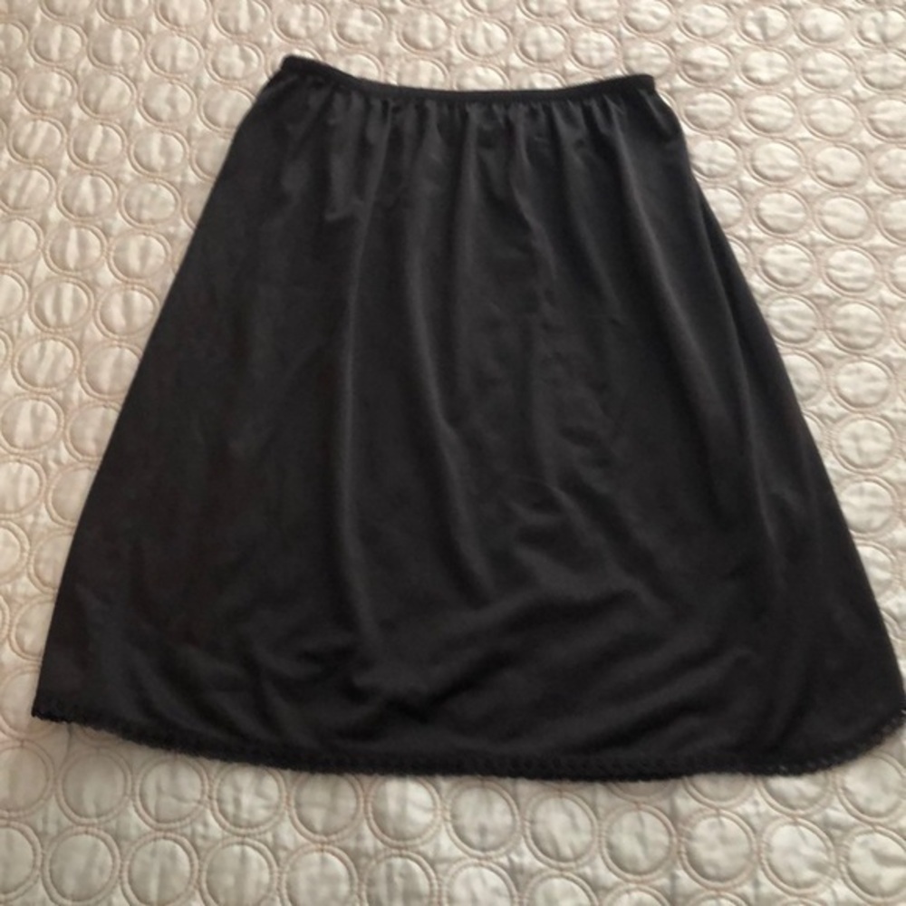Vintage black half slip, size small
